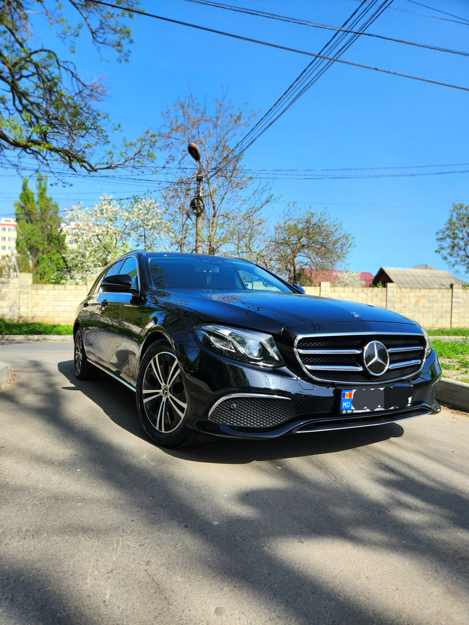 Mercedes E-Class foto 0