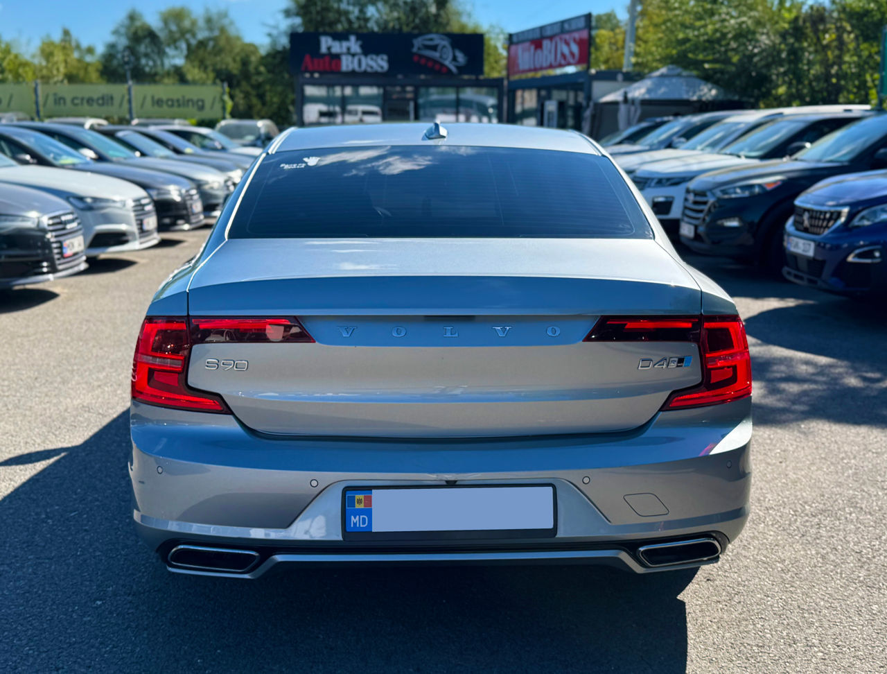 Volvo S90 foto 4