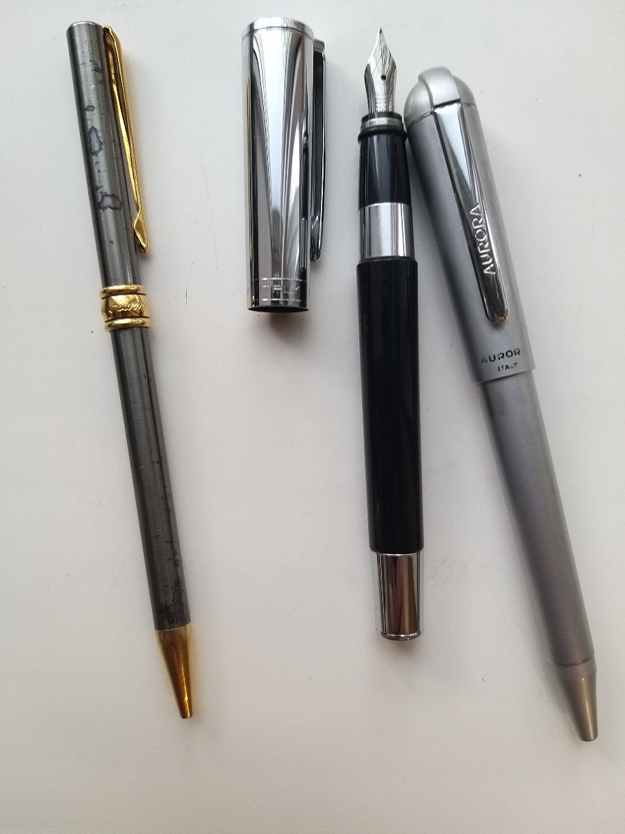 Parker /pixuri exclusive/colecție. Caran d'Ache , Montblanc, Aurora - коллекция элитных ручек. foto 2