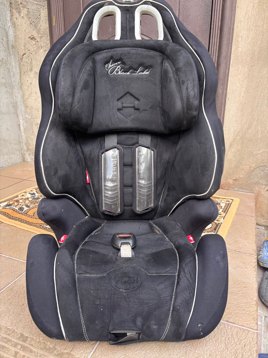 Автокресло Chicco Black label 2 в 1  foto 2