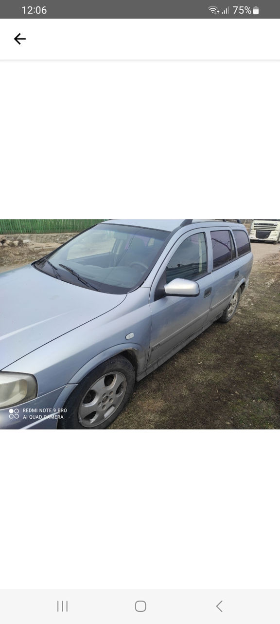 Opel Astra foto 1