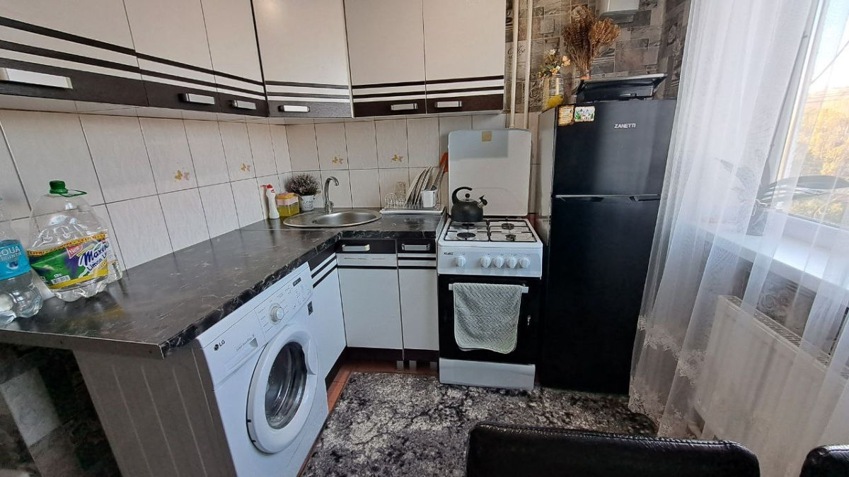 Apartament cu 3 camere, 60 m², 9 cartier, Bălți foto 4