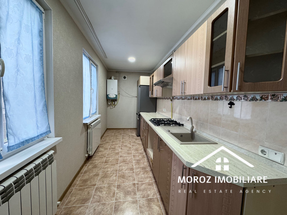 Apartament cu 3 camere, 75 m², Centru, Ungheni foto 5