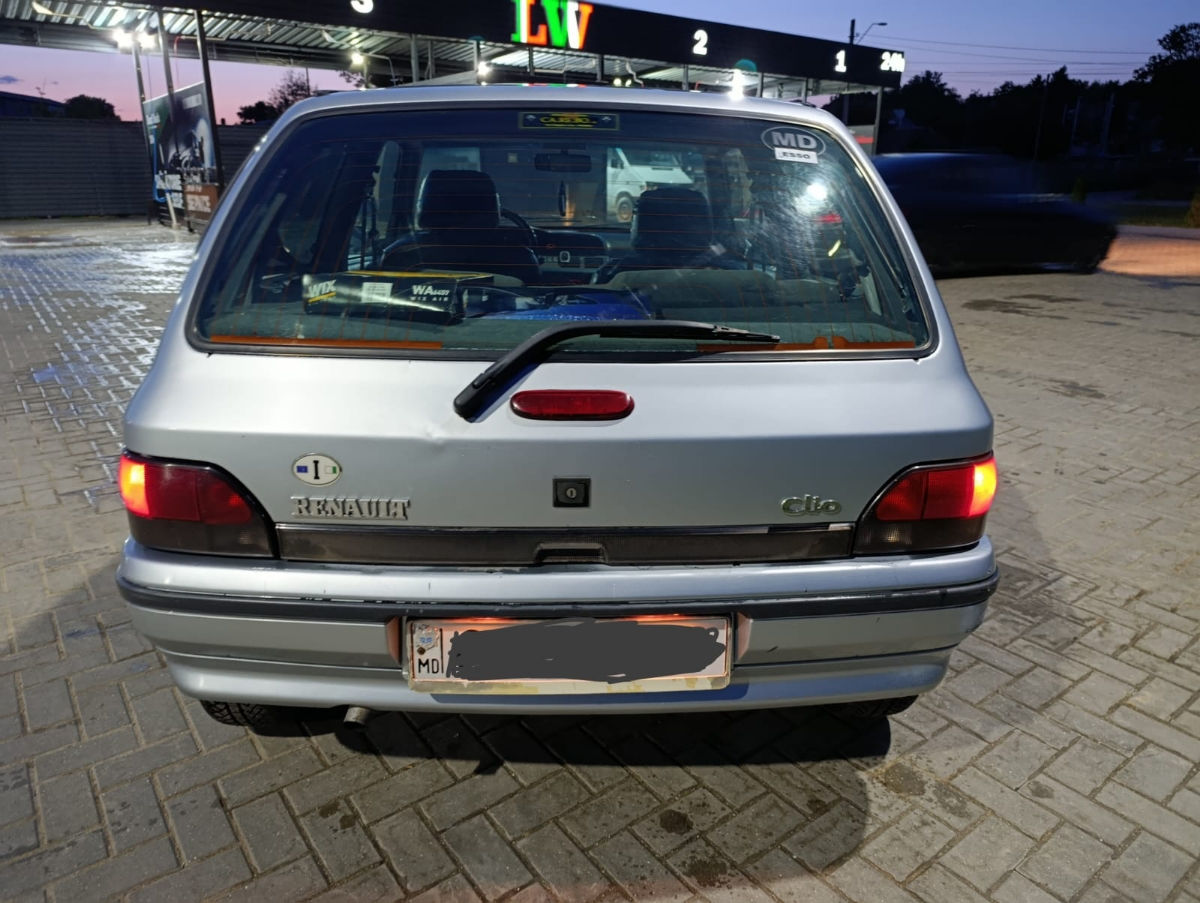 Renault Clio фото 3
