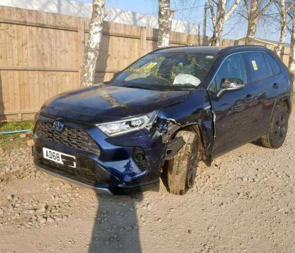 Dezmembrez Toyota Rav 4 foto 0