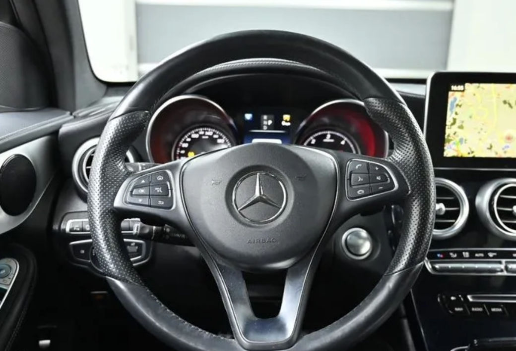 Mercedes GLC Coupe foto 7