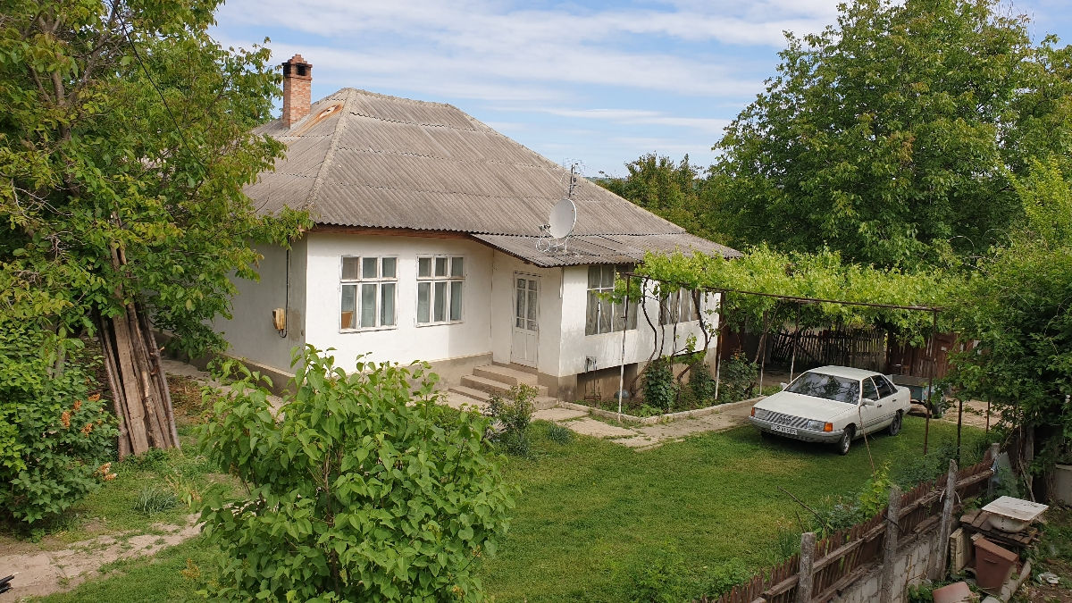 Orhei Lucaseuca casă cu 42,5 ari foto 0