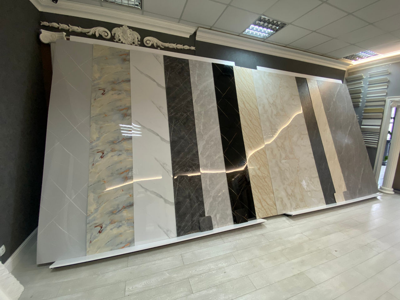 Poliuretan,duropolimer.Baghete, Plinte .Profile pentru tavan,cornise,decor. foto 6