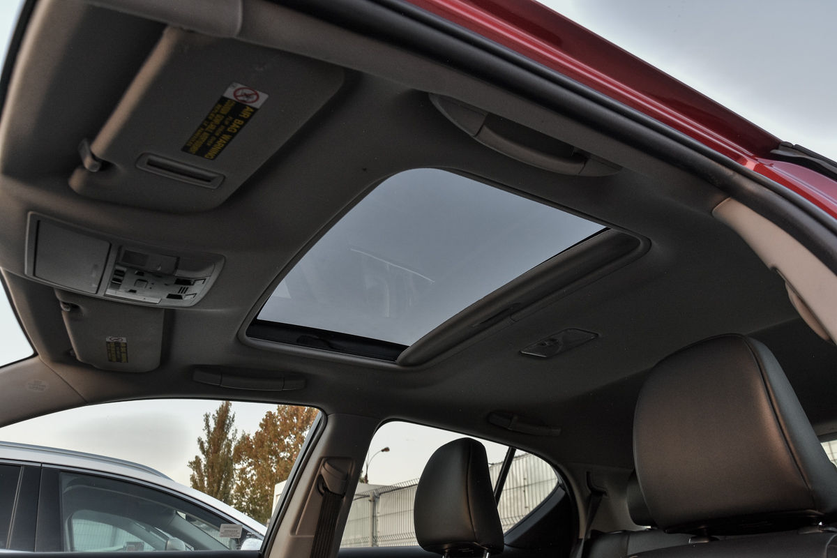 Lexus CT Series фото 9