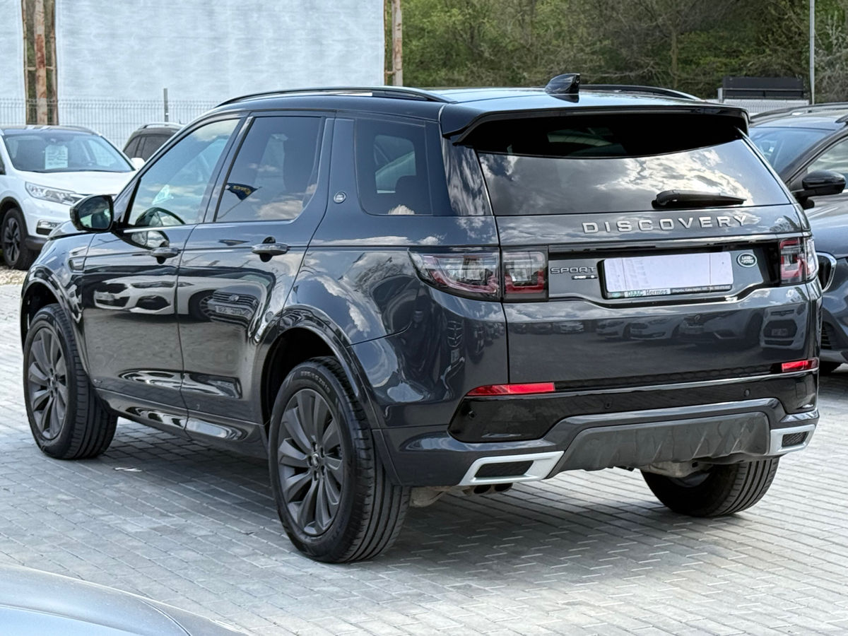 Land Rover Discovery Sport фото 2