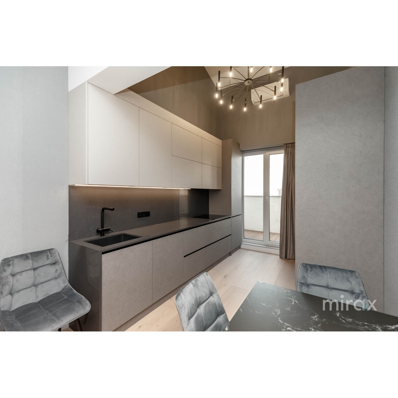 Apartament cu 3 camere, 120 m², Centru, Chișinău foto 3