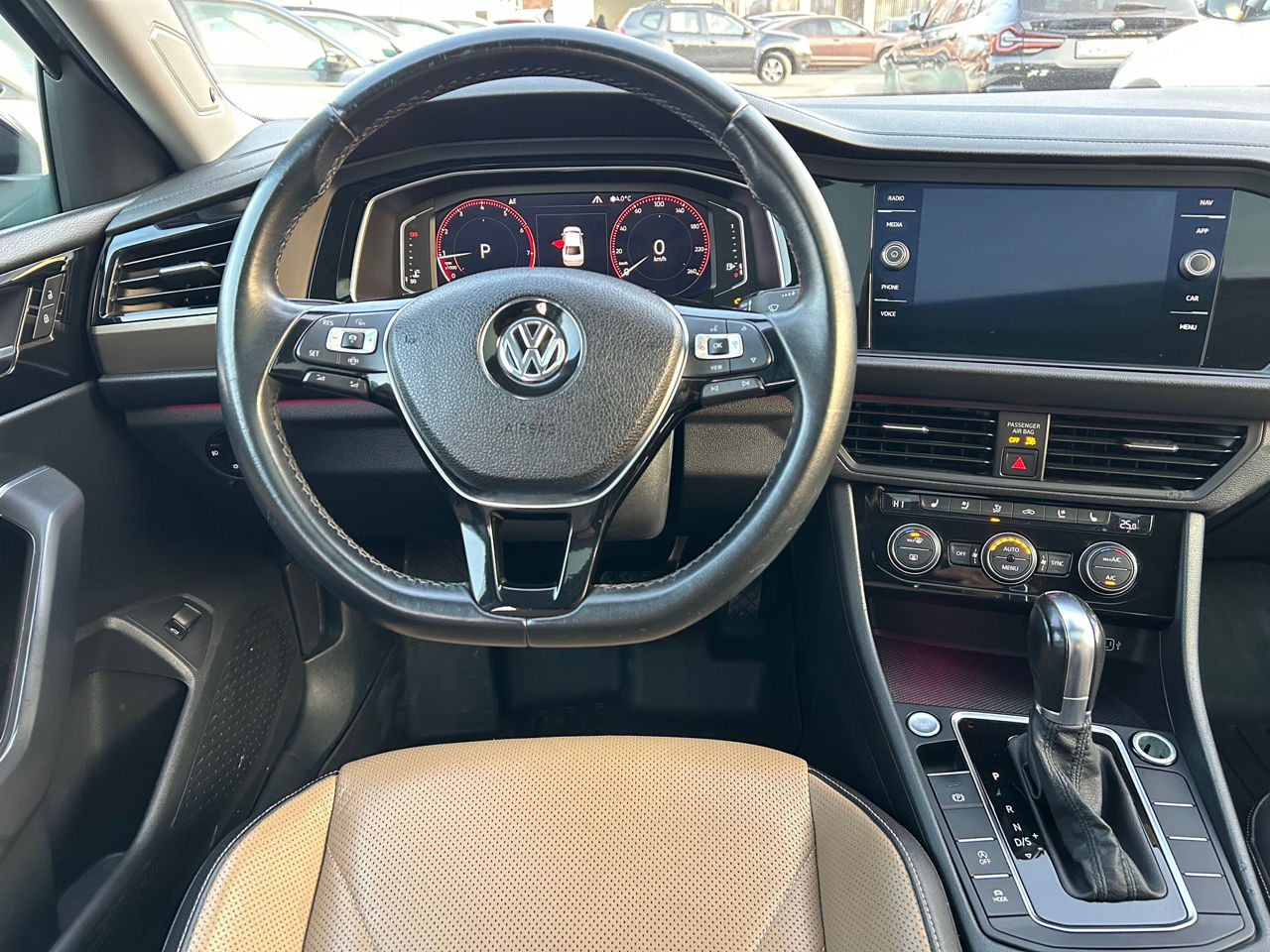 Volkswagen Jetta foto 7