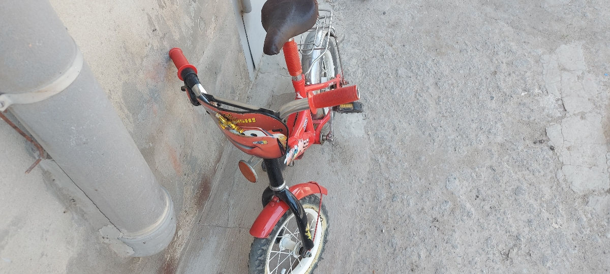 Velosiped  dela 3 pina la 7 ani  in stare bună фото 3