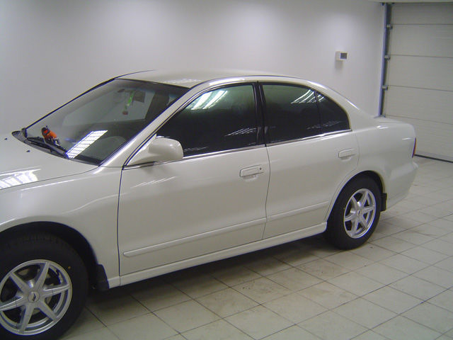 Tonarea geamurilor auto Chisinau (Moldova) foto 4