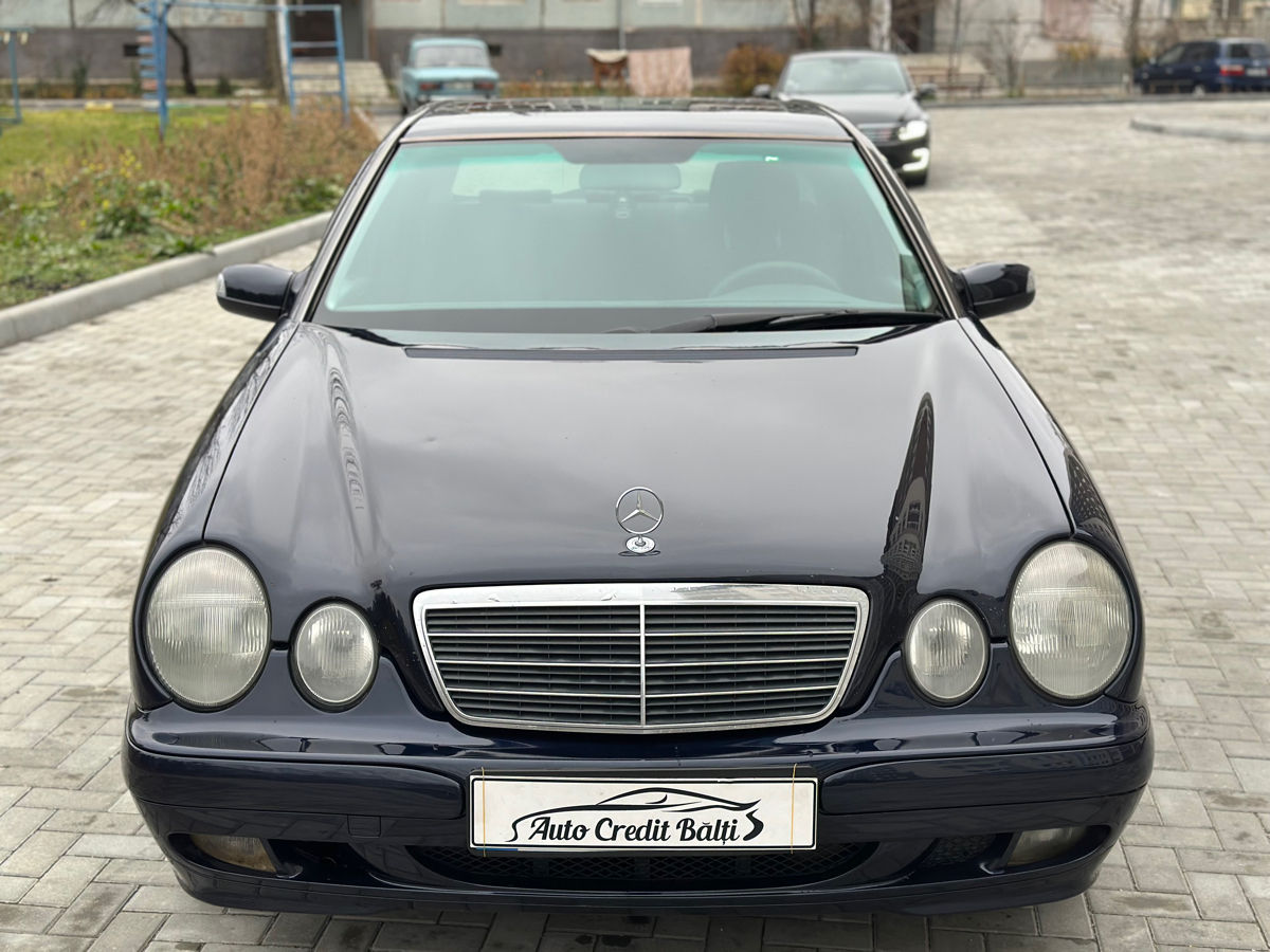 Mercedes E-Class foto 3