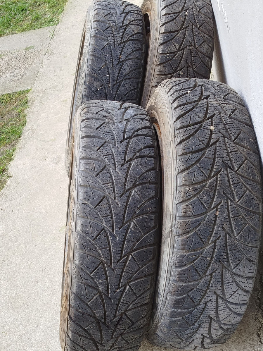 Cauciucuri cu discuri, 175,70 R14. foto 0