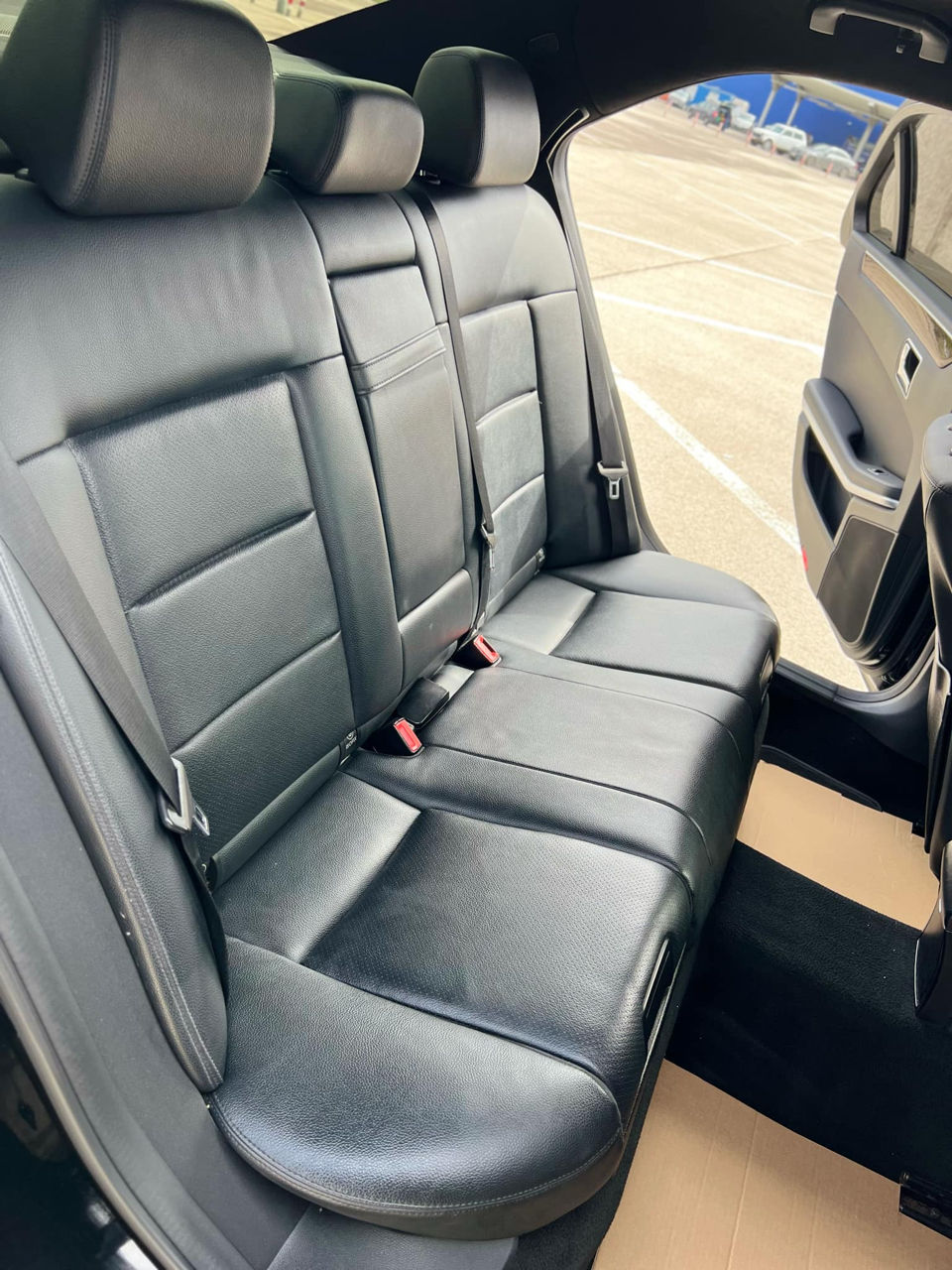 Mercedes E-Class фото 6