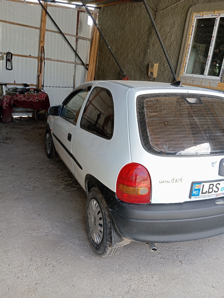 Opel Corsa фото 0