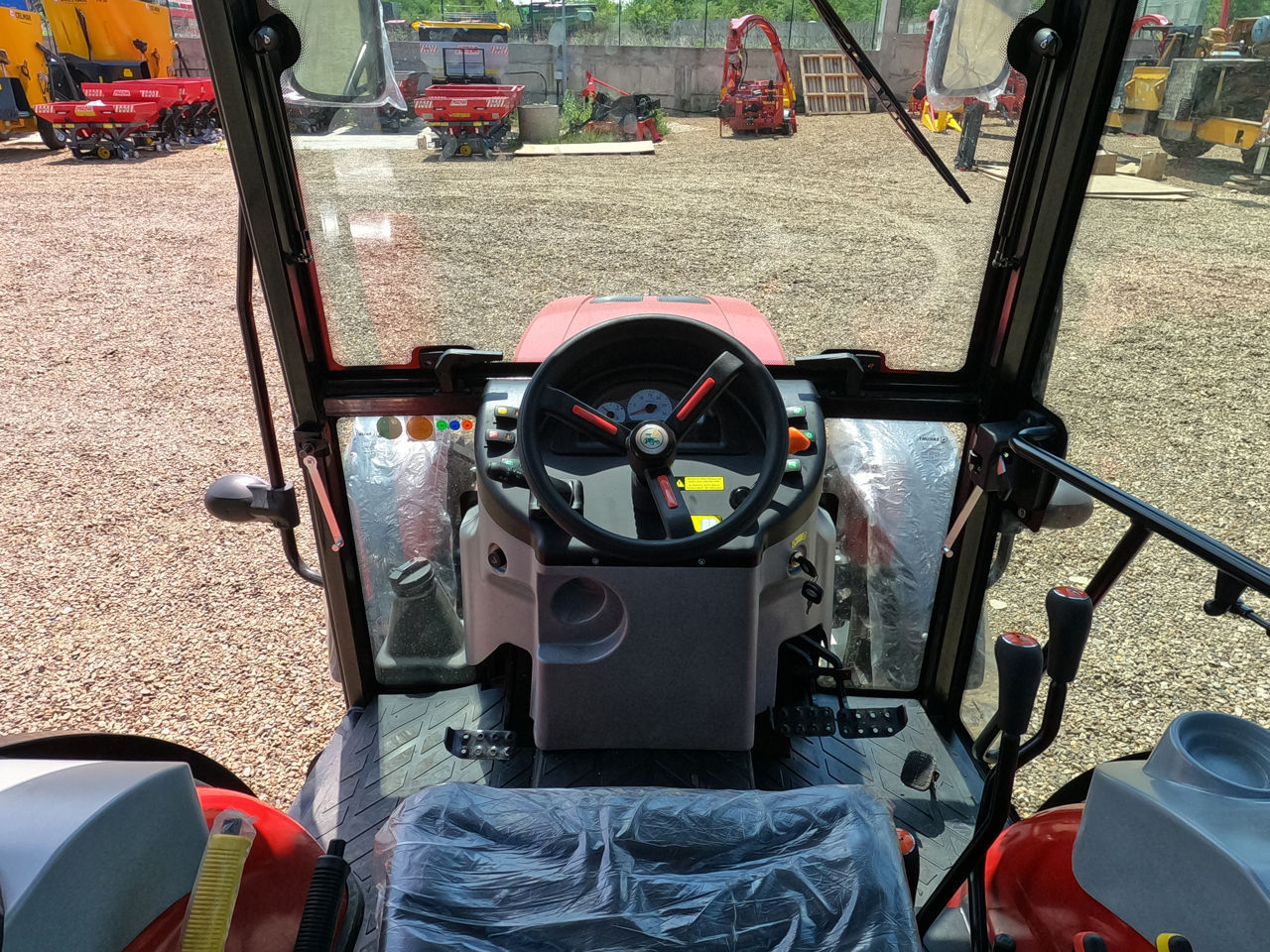 Schimba tractorul vechi pe un ArmaTrac 584E - 58 c.p. foto 11