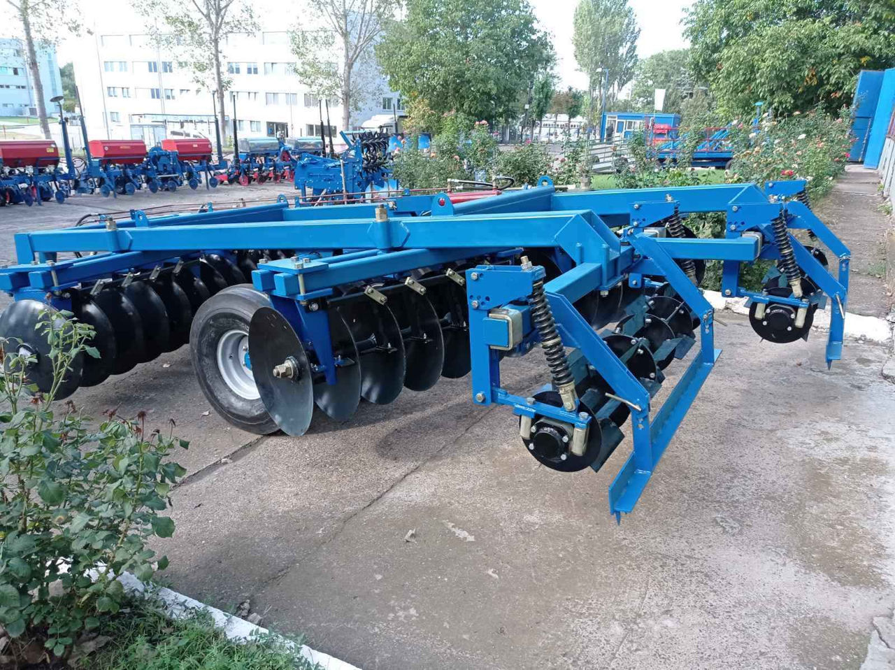 Grapa cu discuri grea gdm4 - in rate cu 0% foto 0