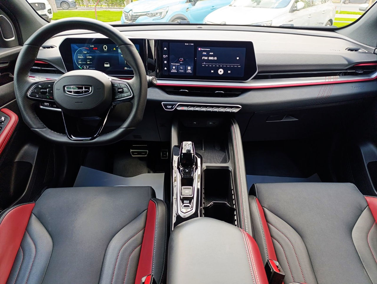 Geely Coolray foto 4