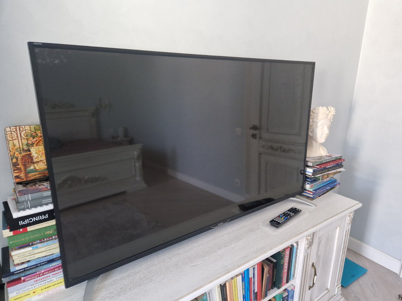 televizor 55" LED TV Sharp LC-55CFE6242E фото 0