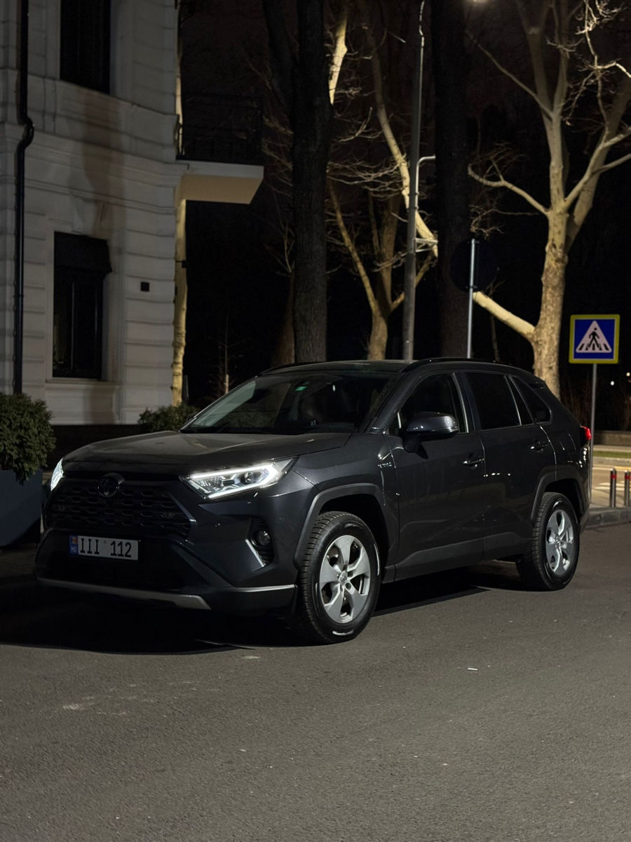 Chirie auto    авто прокат    rent a car   inchirieri auto foto 14