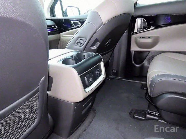 KIA Carnival foto 11