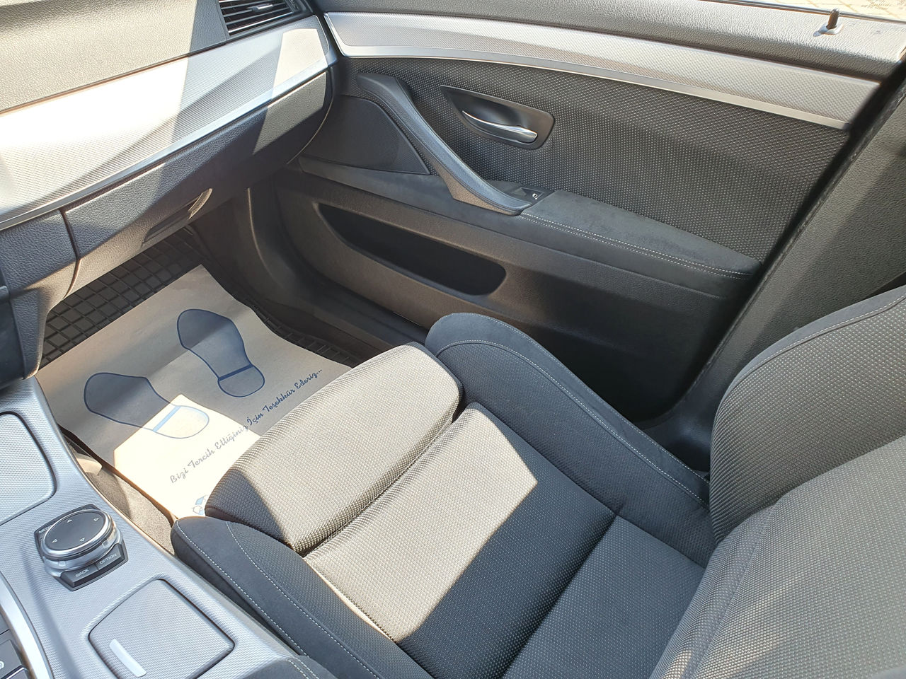 BMW 5 Series foto 9
