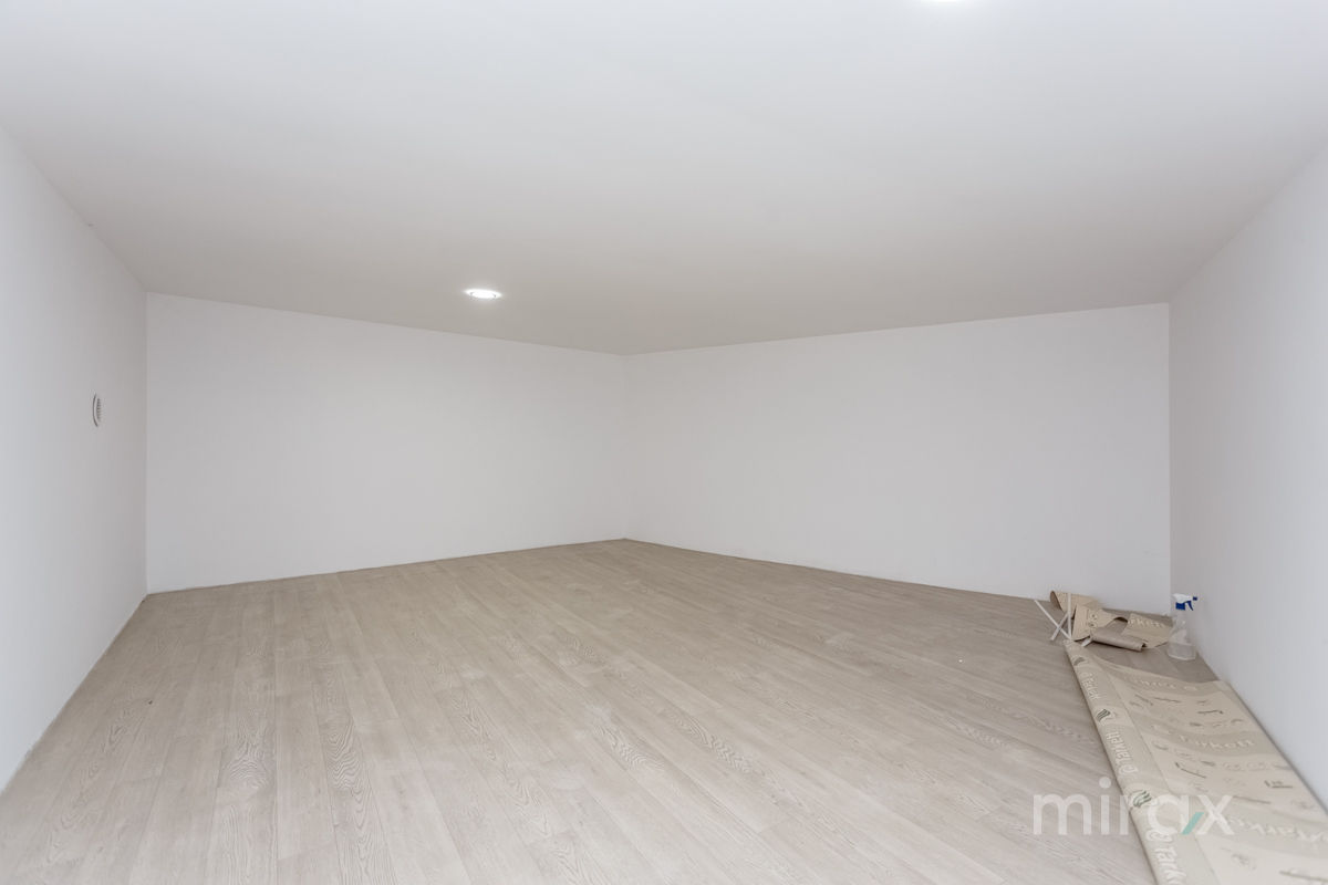 Apartament cu 2 camere, 76 m², Poșta Veche, Chișinău foto 9