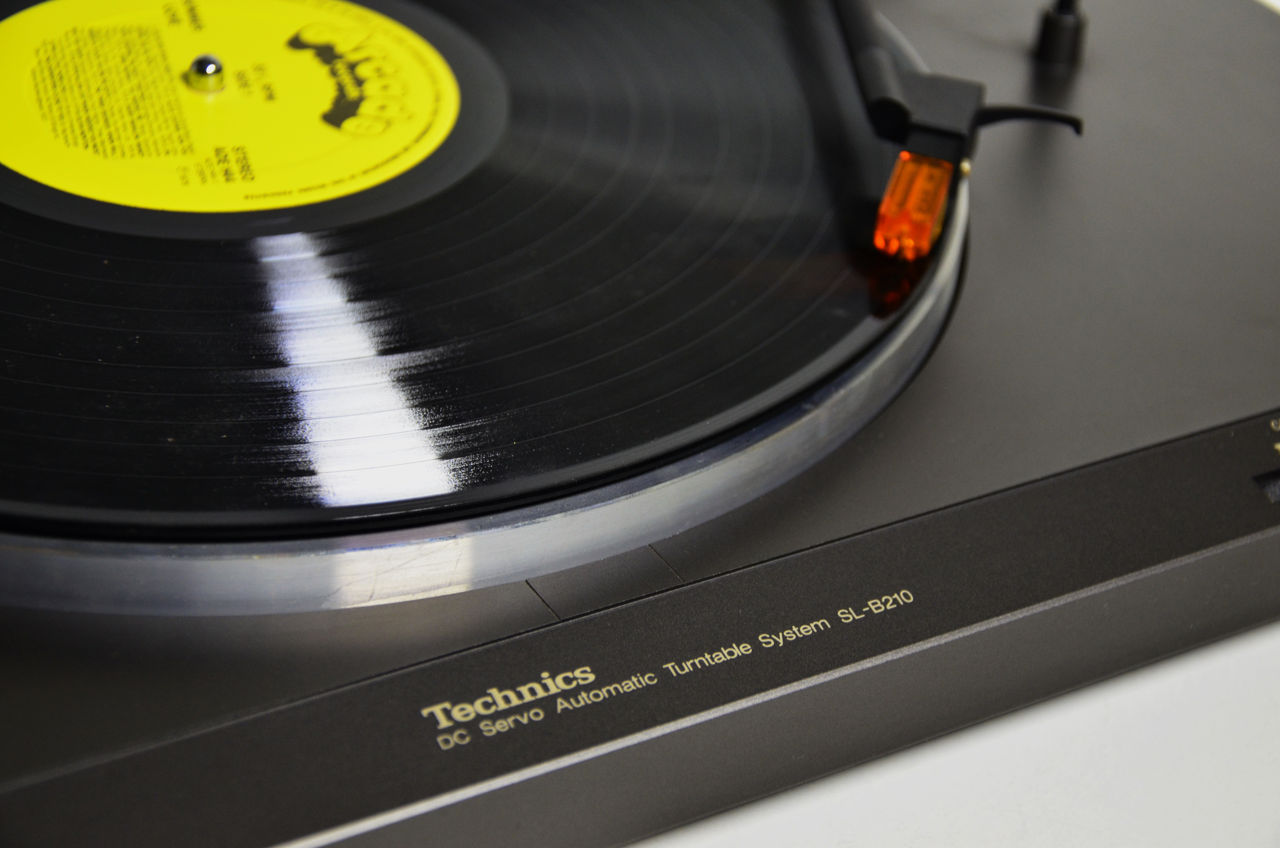 Technics SL-B210 Проигрыватель винила из личной коллекции / есть пластинки фото 5