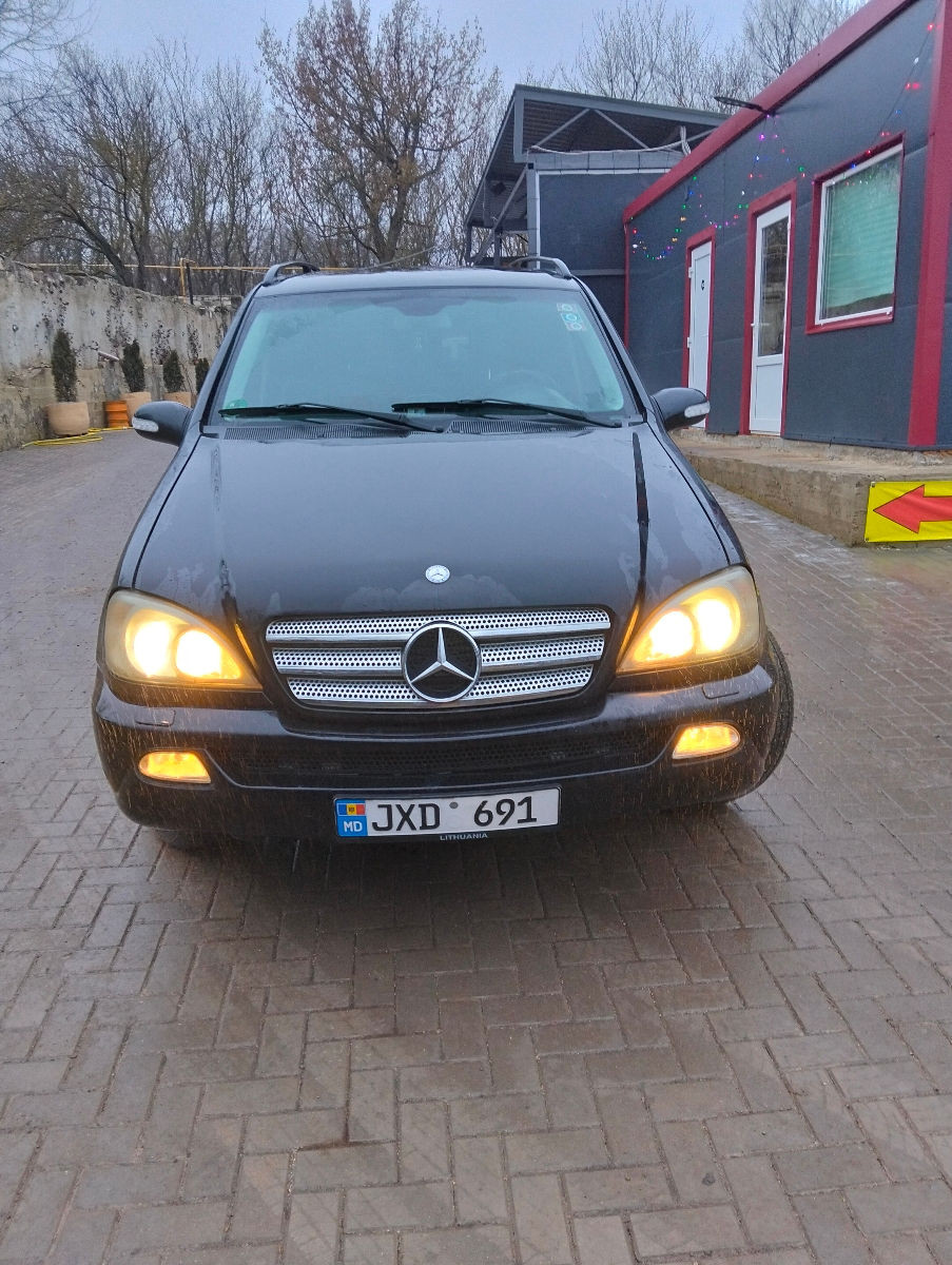 Mercedes M-Class фото 0