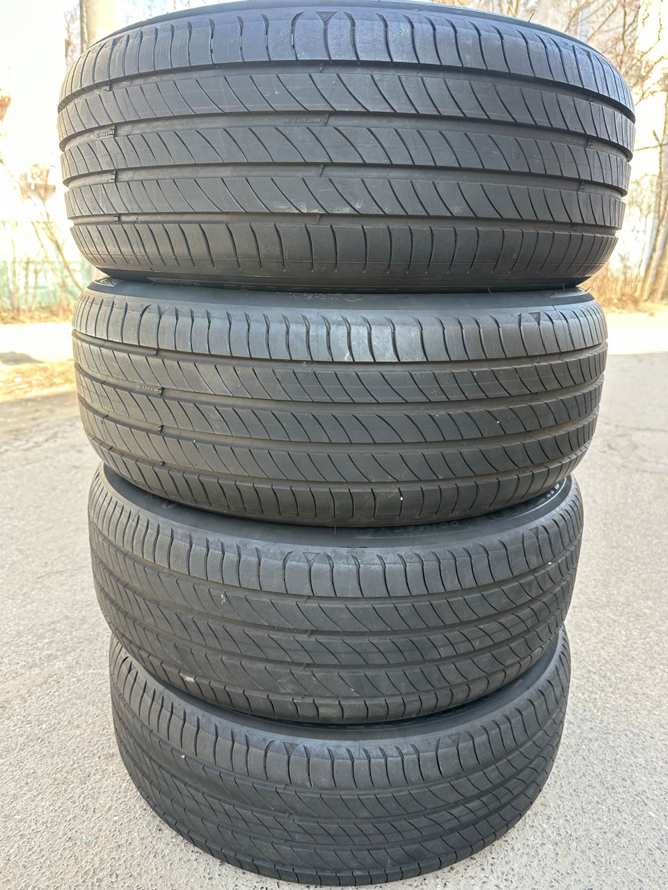 235/45 R20 Michelin 2022 foto 0