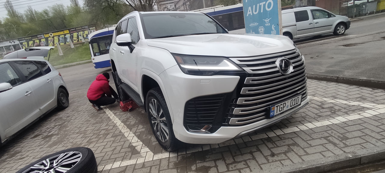 215/55R18 Promo limitată vara 2025! foto 9