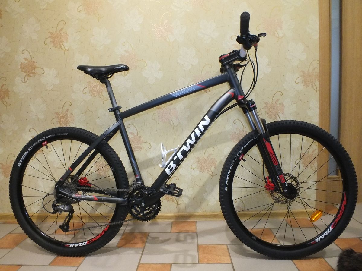 B'twin Rockrider 540.