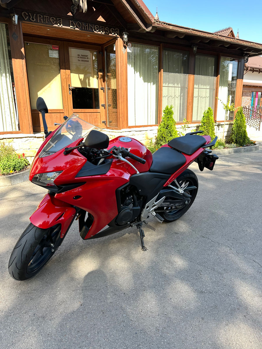 Honda CBR 500R foto 1
