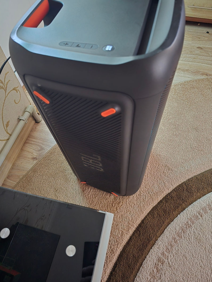 Jbl partybox 300