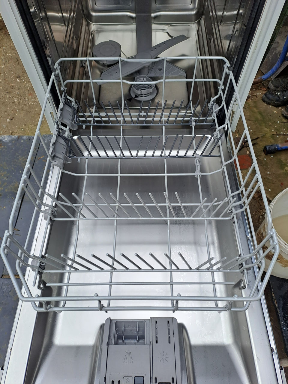 Посудомоечная машина foto 9