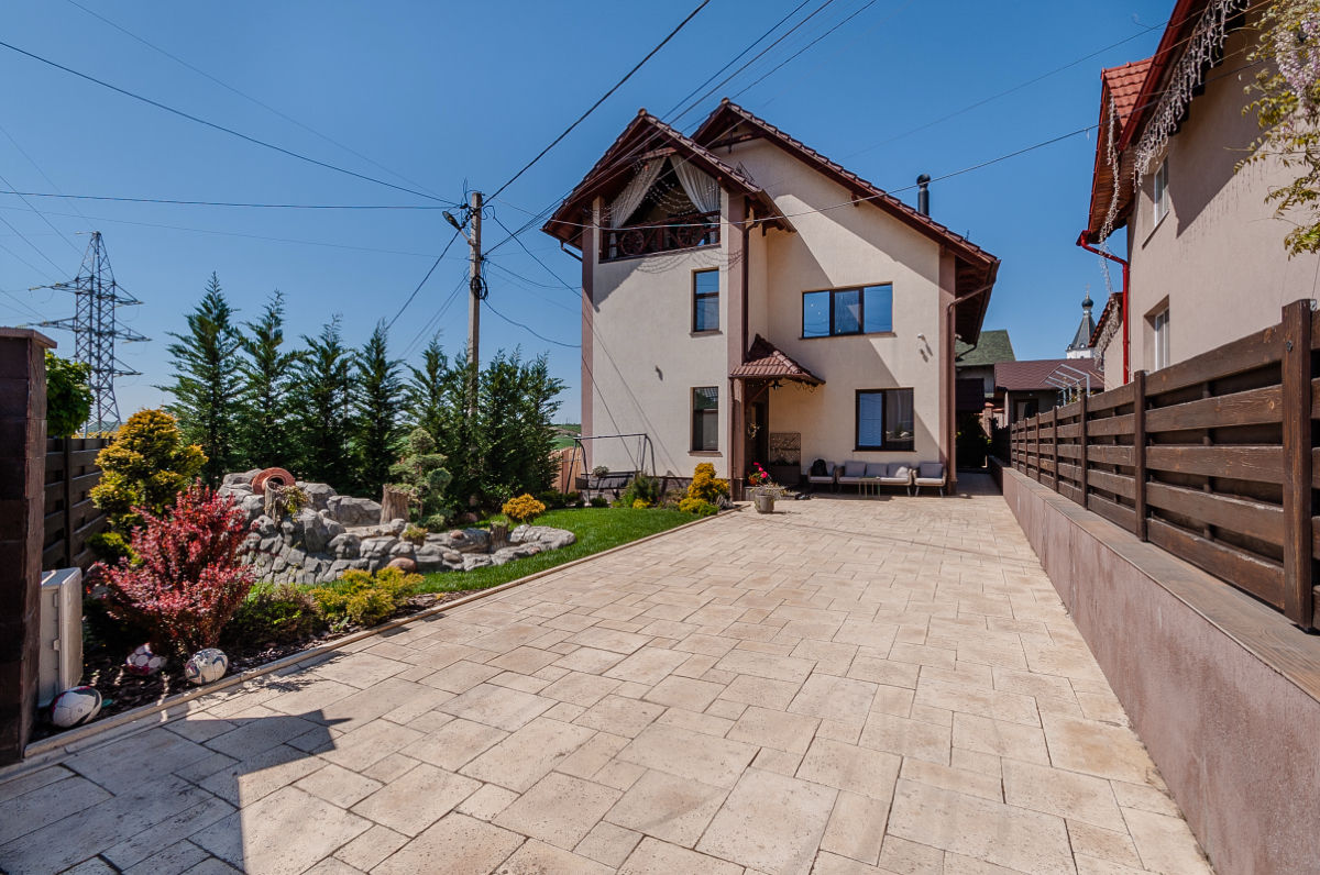 Casă în Băcioi foto 0