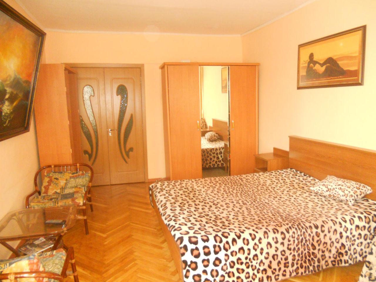 Apartament cu 2 camere, 57 m², Centru, Chișinău foto 1