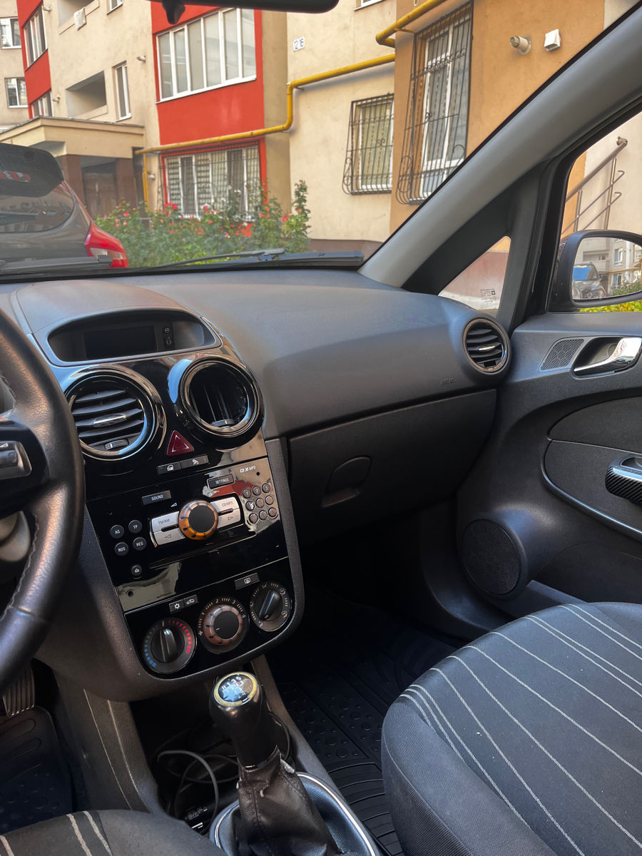 Opel Corsa foto 8