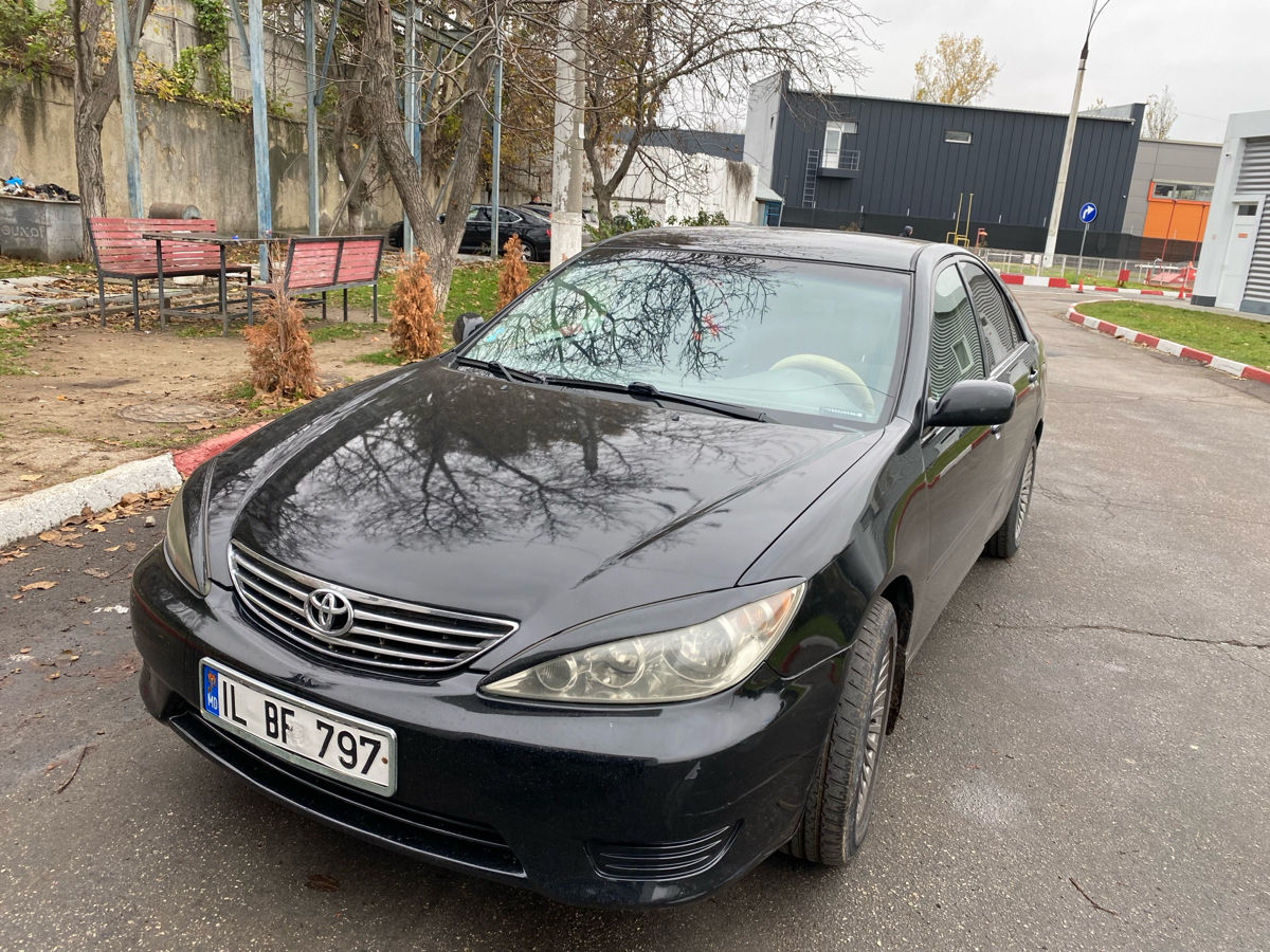 Toyota Camry foto 0