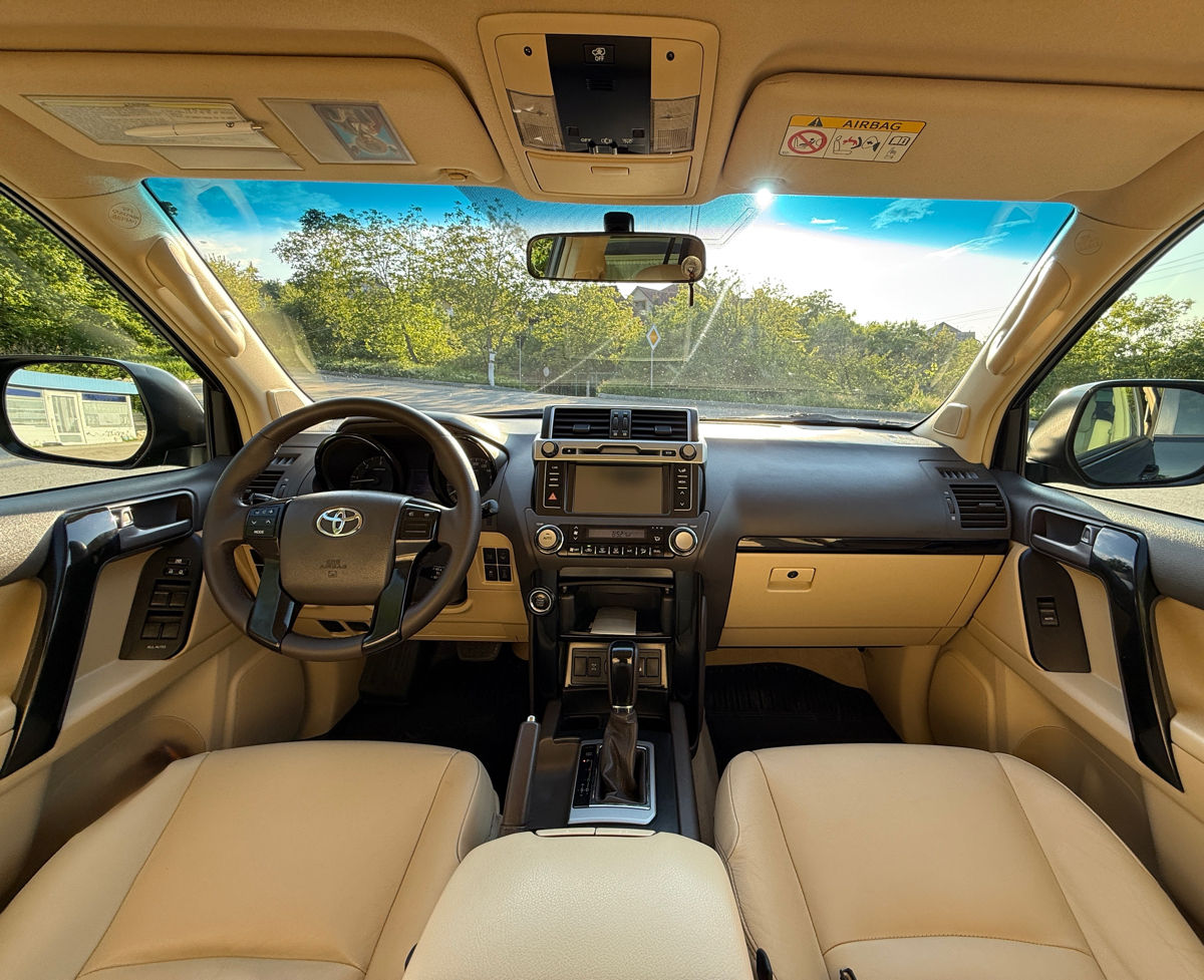 Toyota Land Cruiser Prado фото 7