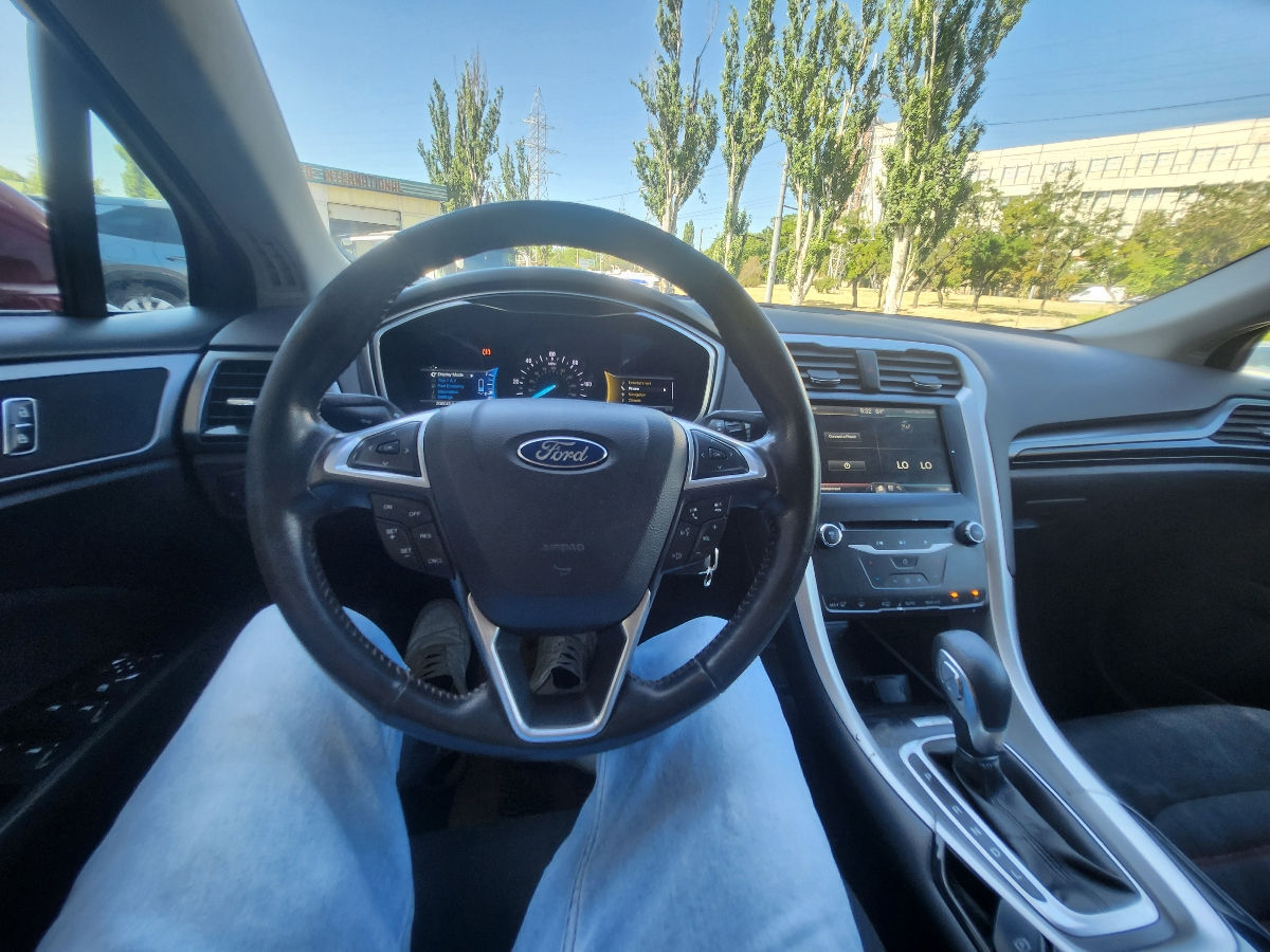 Ford Fusion фото 14