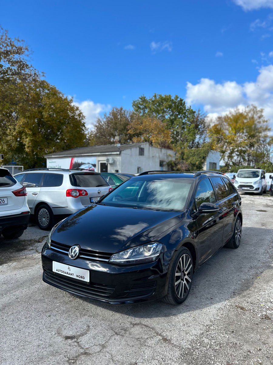 Volkswagen Golf 2016 г. с пробегом 242964 км, Дизель, 8900 €