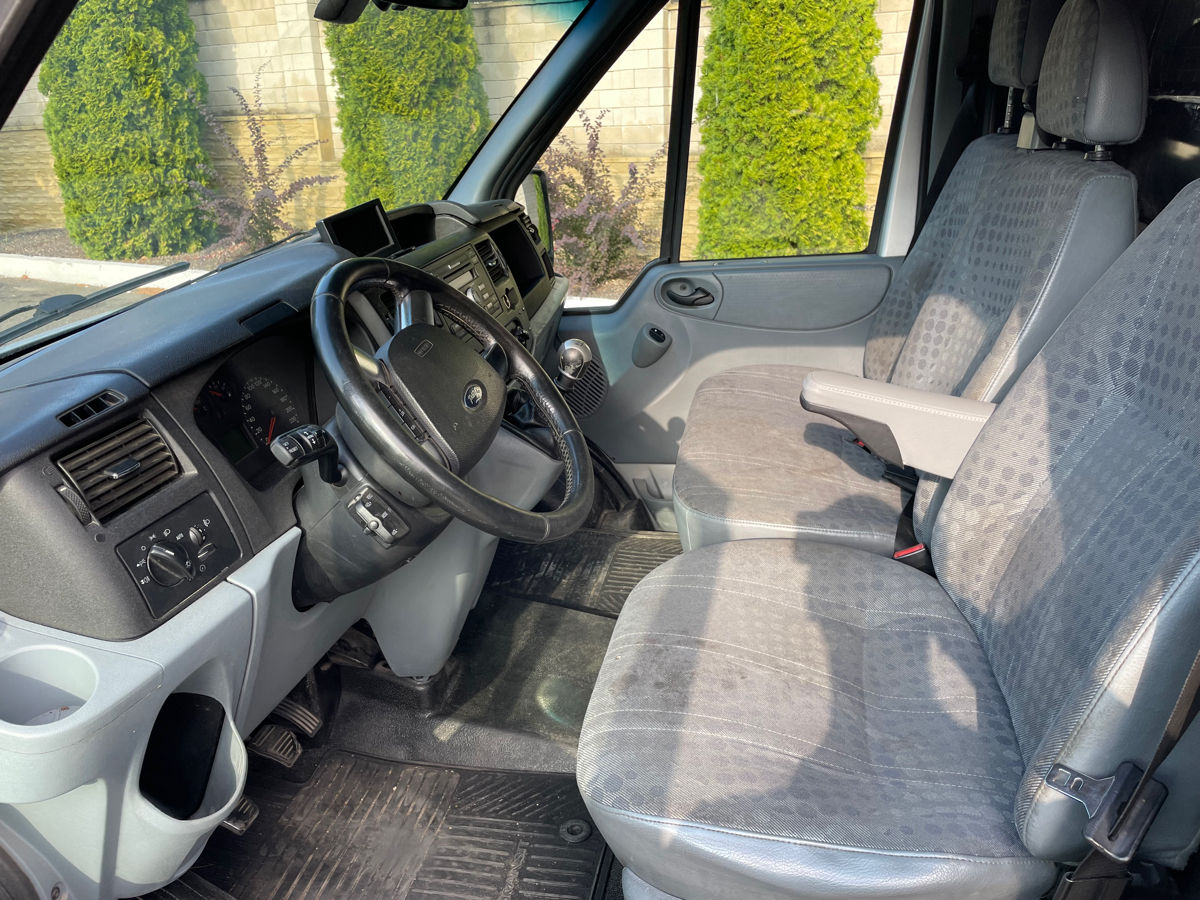 Ford Transit foto 6