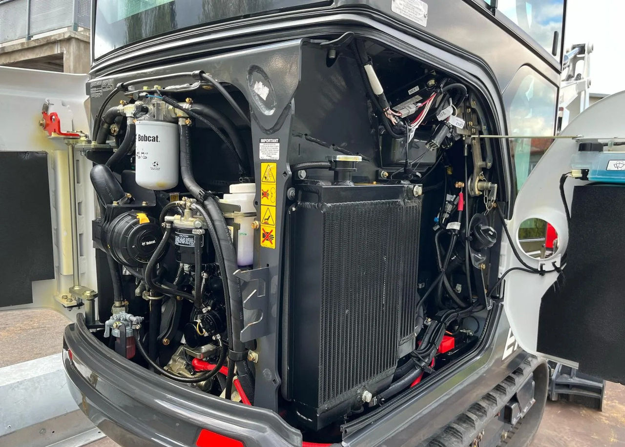 Bobcat E17  фото 7