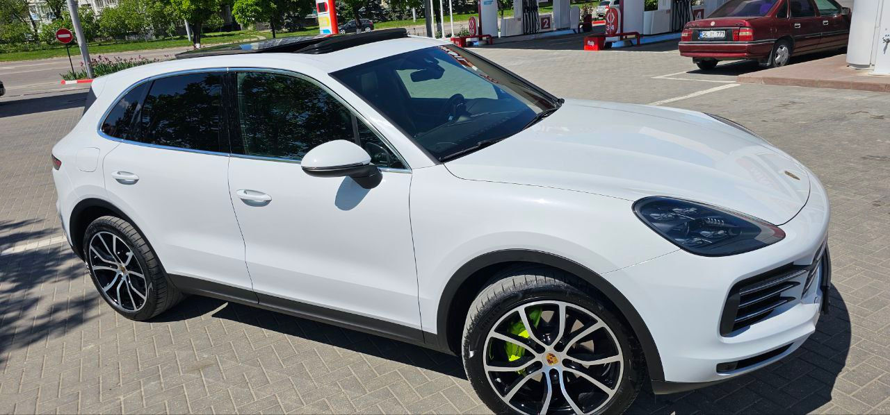 Porsche Cayenne foto 1