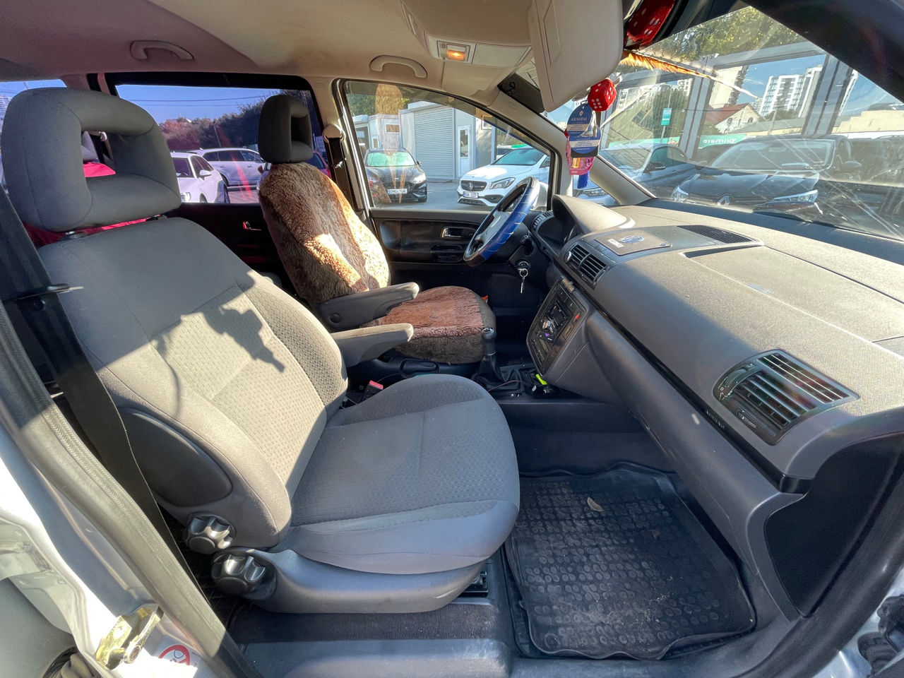 Volkswagen Sharan foto 13