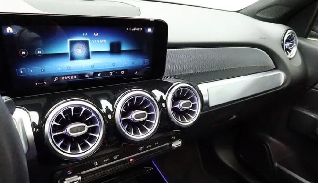Mercedes GLB foto 10